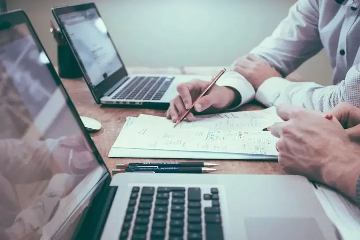 编程需要高智商?不一定!普通人也能靠它成高收入人上人插图2 编程需要高智商?不一定!普通人也能靠它成高收入人上人插图2