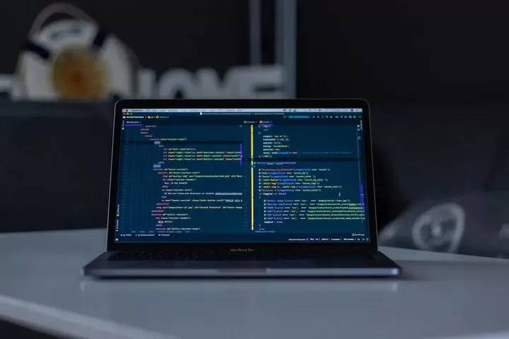 SQL和Python谁更容易自学?选对让你轻松成编程学霸少走弯路插图2 SQL和Python谁更容易自学?选对让你轻松成编程学霸少走弯路插图2