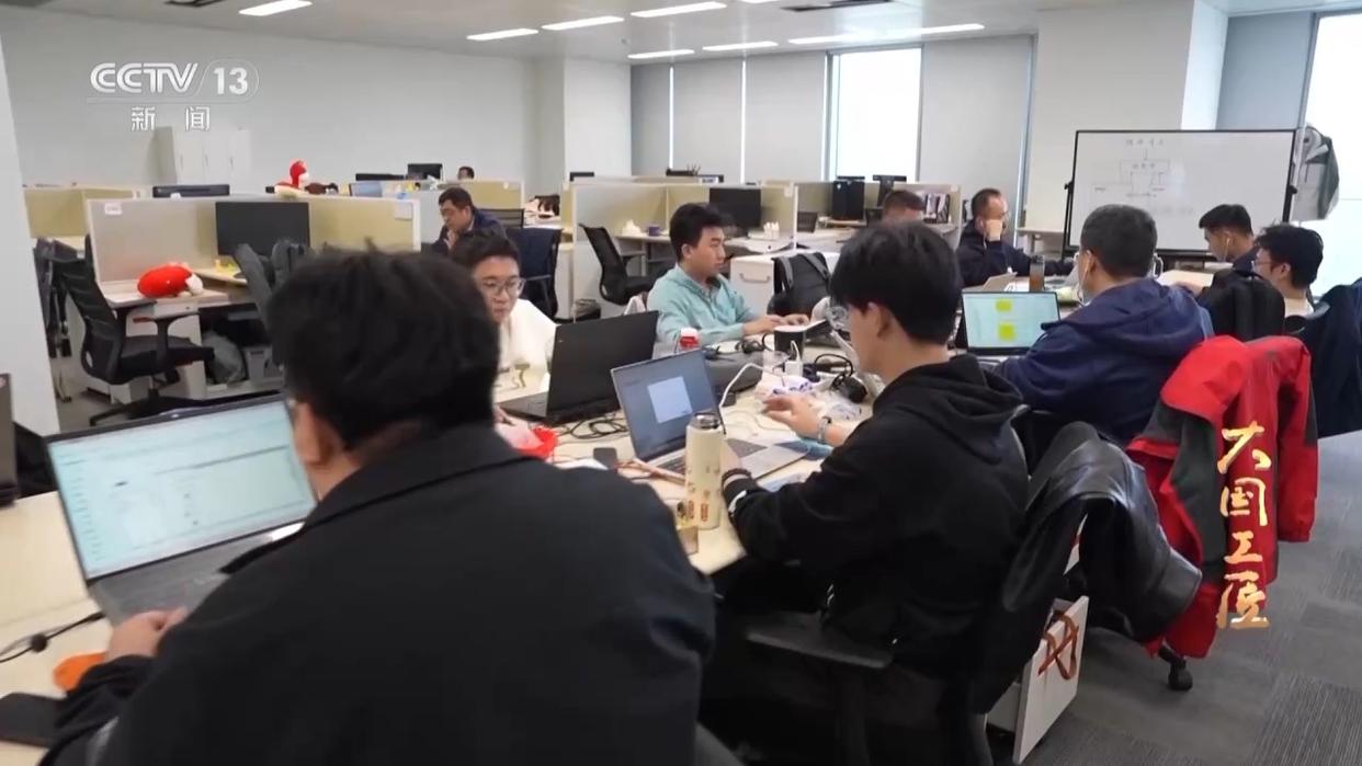 AI工匠”王斌:驭国产智算集群,铸九天大国重器插图9 AI工匠”王斌:驭国产智算集群,铸九天大国重器插图9