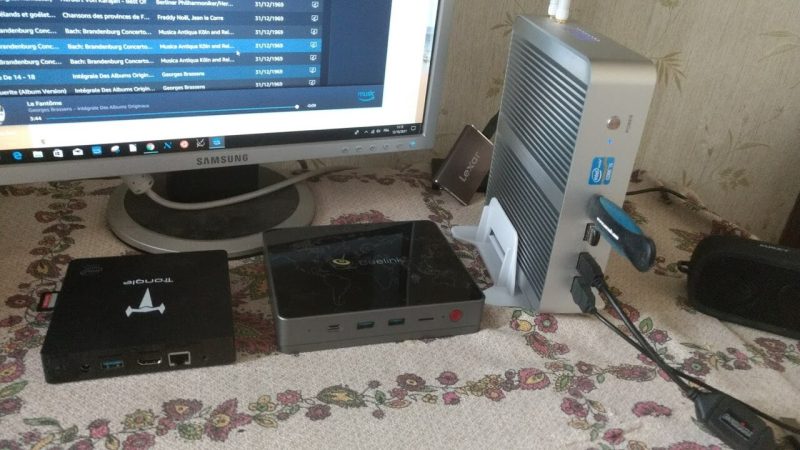 MINISFORUM发布AMD边缘AI工作站,131 TOPS本地算力下沉-会懂网