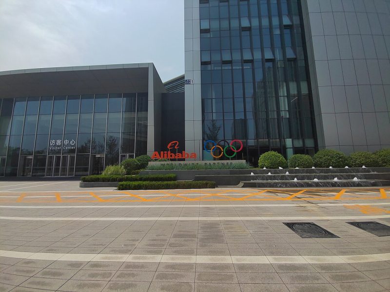 神行者8上市,首发全模态端侧大模型座舱-会懂网